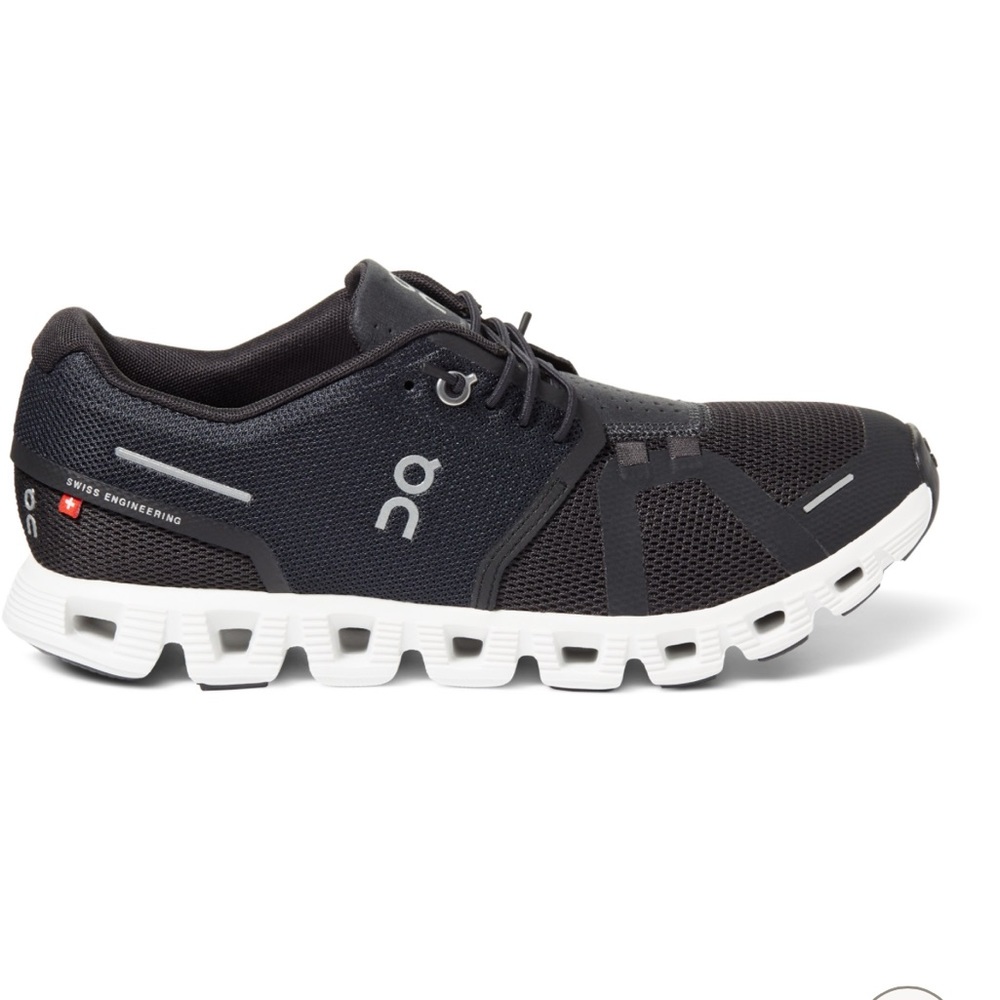 Women’s 9.5 On Cloud 5 Comfort Black 👟. Pre-owned